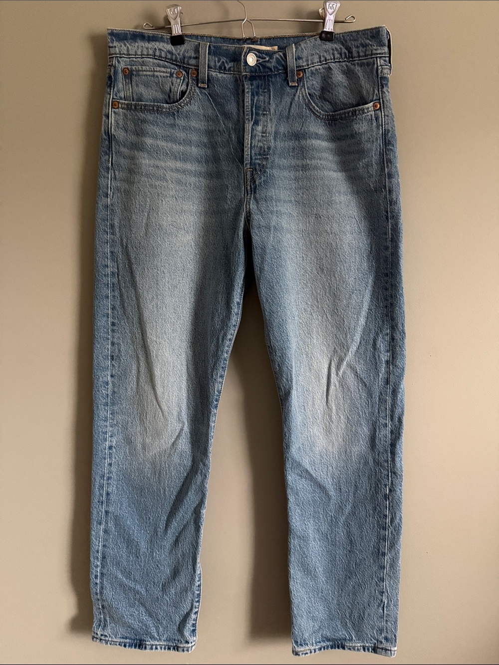 Levi’s - The Wedgie Straight - Medium Wash - Size 31